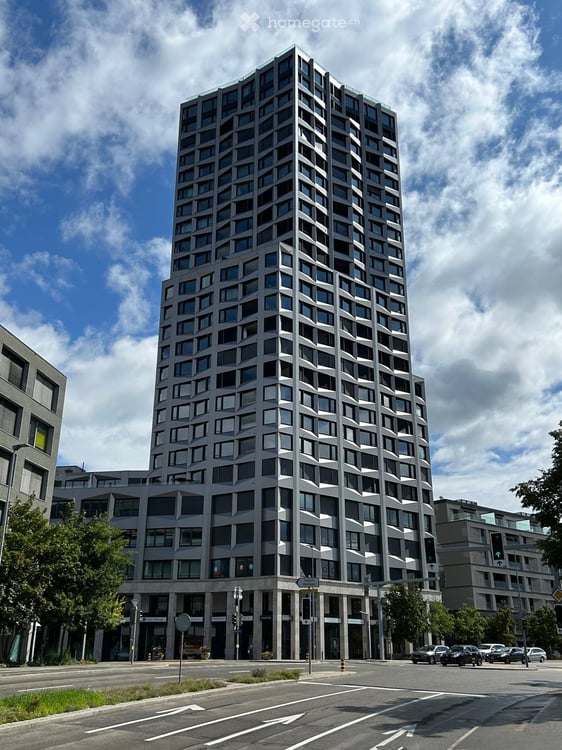 4.5-Zimmer-Wohnung im 20. Stock mit einzigartiger Panoramaaussicht 8