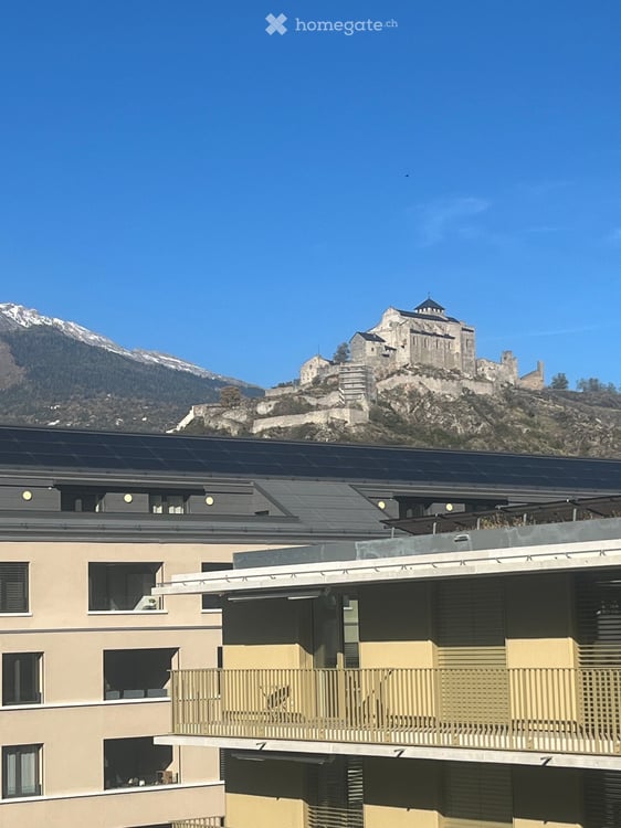 Appartement d'angle lumineux, Cour de Gare 3