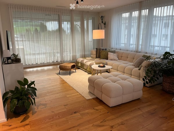 Moderne Wohnung mit Blick ins Grüne in Rotkreuz 4