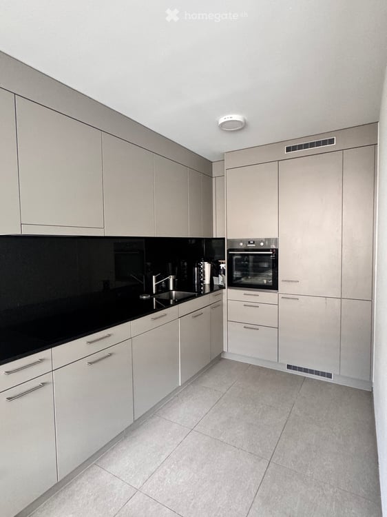 Möblierte 3.5-Zimmer-Wohnung in Basel für 12 Monate ab Februar 2027 verfügbar 1