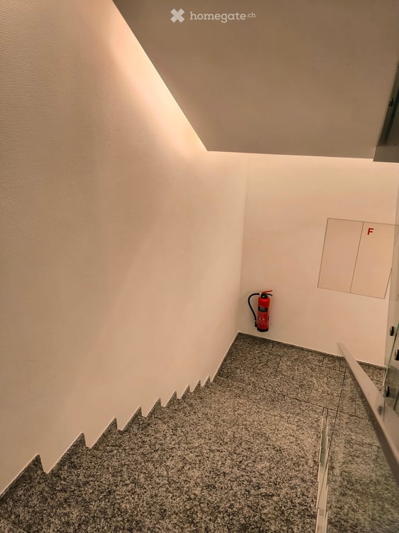 Attraktives, modernes Büro mit separatem Sitzungszimmer im Zürcher Seefeld 11