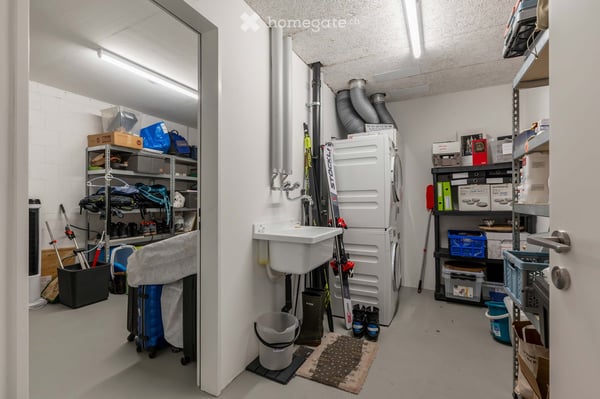 Exklusive 4.5 Zimmer Gartenwohnung mit Abendsonne, Lift und 2 Tiefgaragenplätzen, idyllische Lage 19