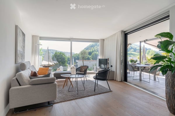 Exklusive 4.5 Zimmer Gartenwohnung mit Abendsonne, Lift und 2 Tiefgaragenplätzen, idyllische Lage 2