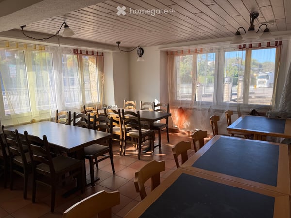 Attraktive Räumlichkeiten für Gewerbe oder Private in Effingen 8