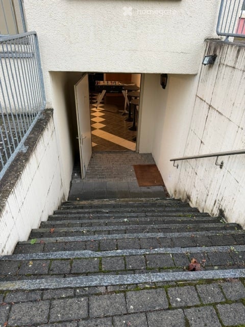 Attraktive Räumlichkeiten für Gewerbe oder Private in Effingen 2