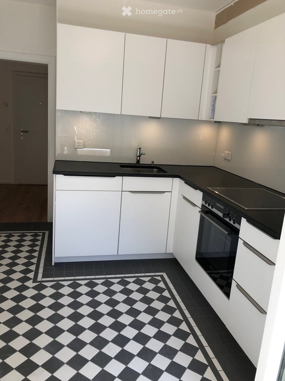 Wunderschöne 4-Zimmer Wohnung in Wettsteinquartier 8