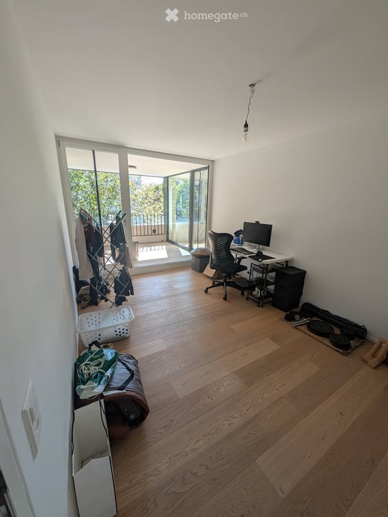 Helle 3.5-Zimmer-Wohnung mit Balkon & eigenem Waschturm, nahe See 6
