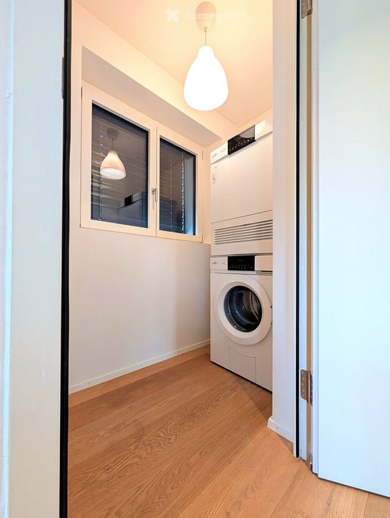 Helle 3.5-Zimmer-Wohnung mit Balkon & eigenem Waschturm, nahe See 12