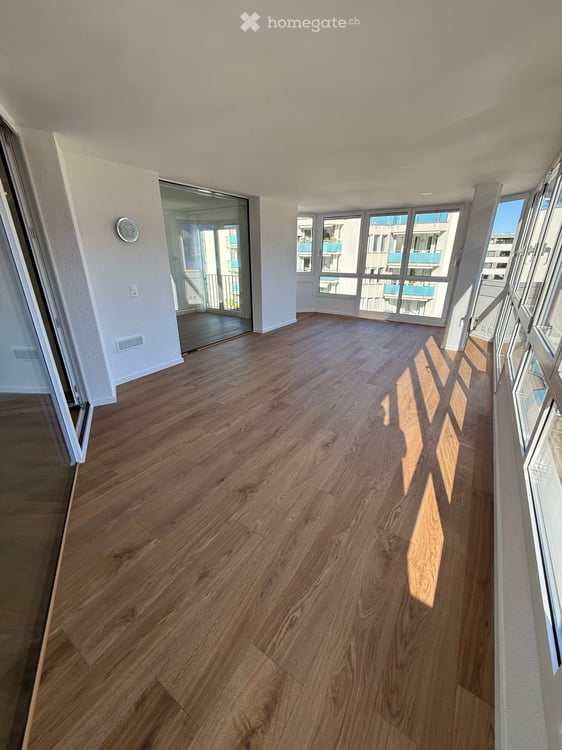 Frisch sanierte 4.5-Zimmer-Wohnung mit See- und Bergsicht in Hergiswil 9