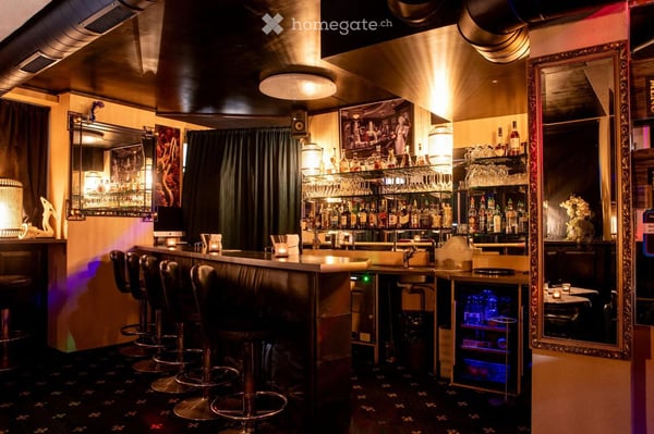 Einzigartige Geschäftsmöglichkeit im Herzen von 8001 Zürich – Etablierter und erfolgreicher Club! 2