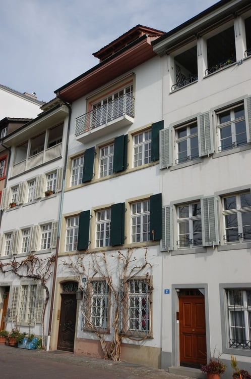 Traumhafte Wohnung mit Chemineé direkt am Rhein 3
