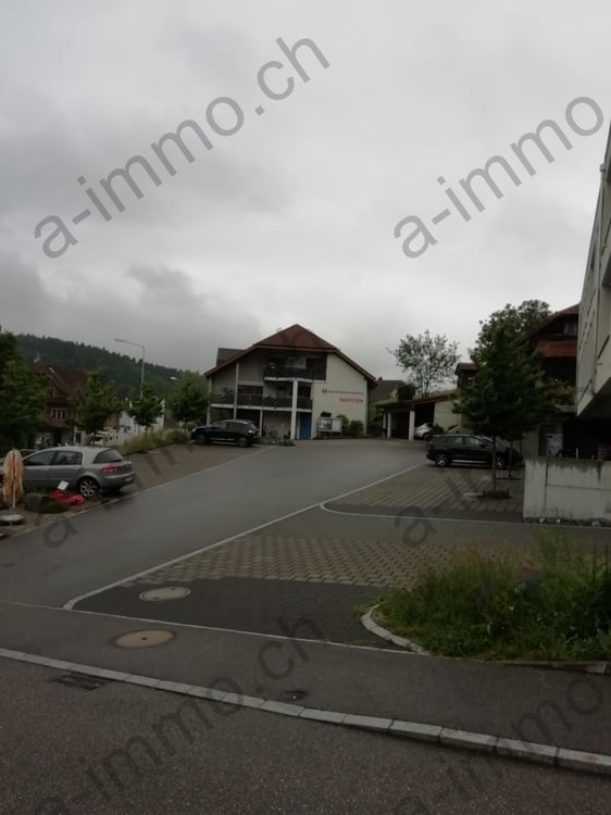 Tiefgaragenparkplatz am Dorfplatz 1 in Grossdietwil zu vermieten 3