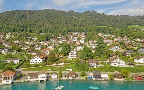 ImmoWyss - 1'113 m2 Bauland am Thunersee für exklusive Wohnträume 4