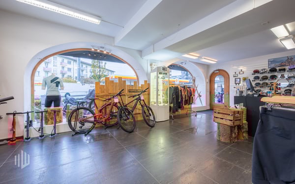 ImmoWyss -  Attraktives Mehrfamilienhaus mit Geschäftsräumlichkeiten 3