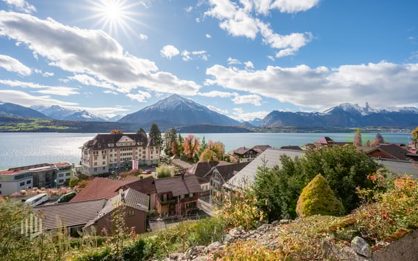 ImmoWyss -  Dreifamilienhaus mit Charme und unvergleichlicher Aussicht 12