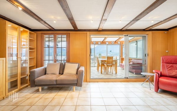 ImmoWyss -  Dreifamilienhaus mit Charme und unvergleichlicher Aussicht 5