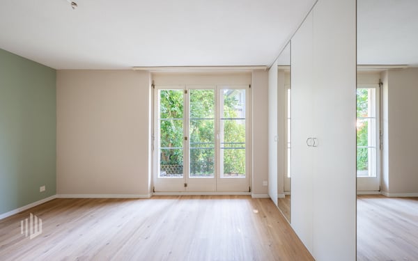 ImmoWyss - Grosszügige 5,5-Zimmer Gartenwohnung an ruhiger Lage 9