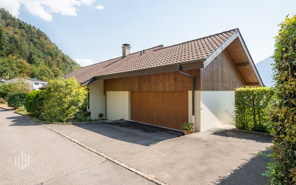 ImmoWyss - Einfamilienhaus über dem Thunersee mit unverbaubarer Sicht 4