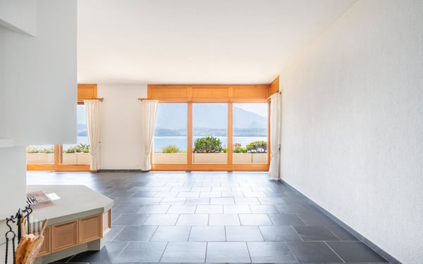 ImmoWyss - Einfamilienhaus über dem Thunersee mit unverbaubarer Sicht 6