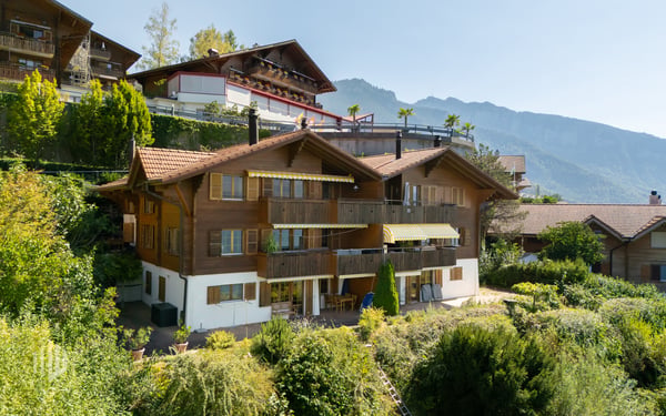 ImmoWyss - Wohnen über dem Thunersee mit traumhafter Panoramasicht 1