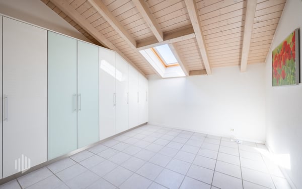 ImmoWyss -  Maisonette-Traum mit herrlichem See- und Niesenblick pur 8