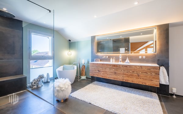 ImmoWyss - Grosszügige Maisonette-Dachwohnung mit Terrasse und Studio 11