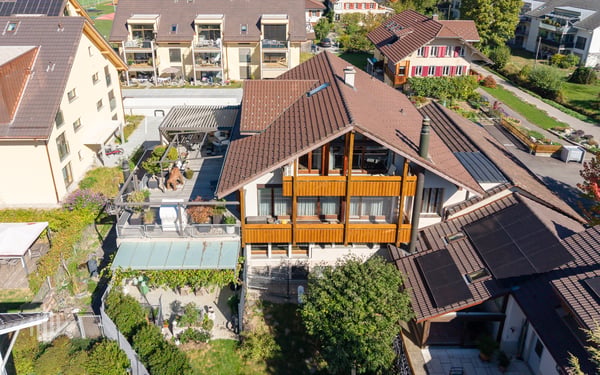 ImmoWyss - Grosszügige Maisonette-Dachwohnung mit Terrasse und Studio 1