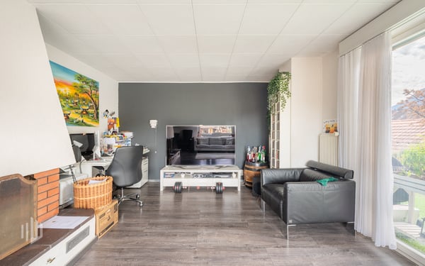 ImmoWyss - Vielseitiges Zweifamilienhaus mit Weitblick im Gwatt 7