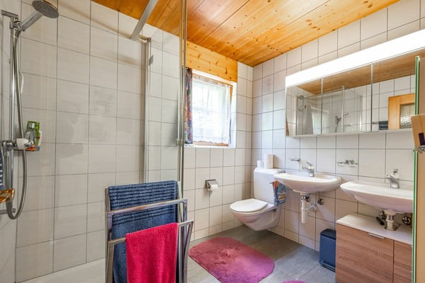 Idyllisches Einfamilienhaus in traumhafter Hanglage im Neckertal 11