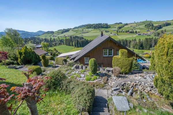 Idyllisches Einfamilienhaus in traumhafter Hanglage im Neckertal 16