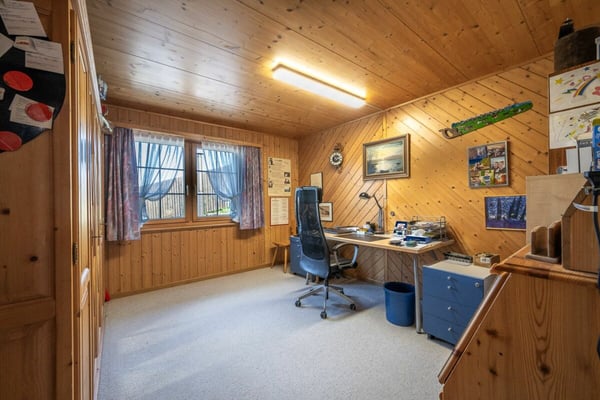 Idyllisches Einfamilienhaus in traumhafter Hanglage im Neckertal 12