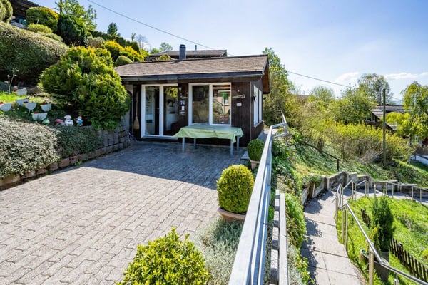 Idyllisches Einfamilienhaus in traumhafter Hanglage im Neckertal 2