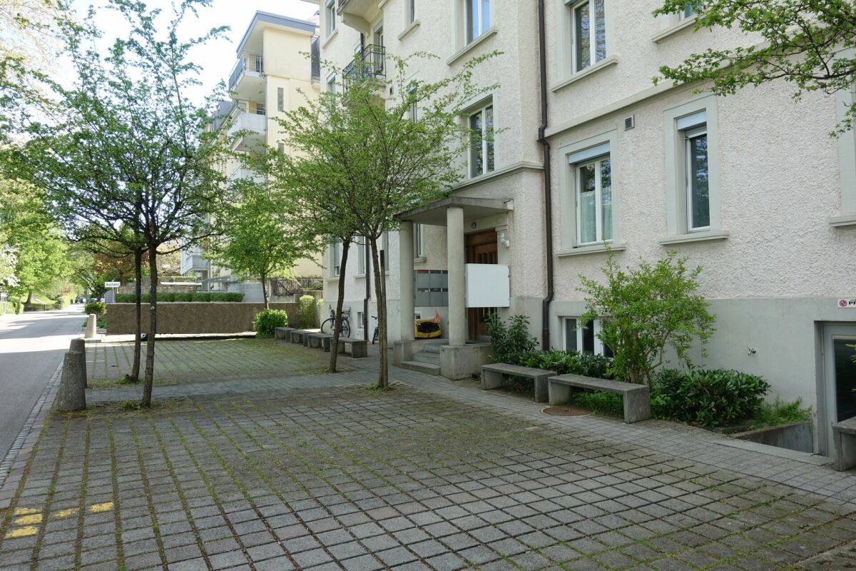 Attraktive Altbauwohnung an ruhiger Lage