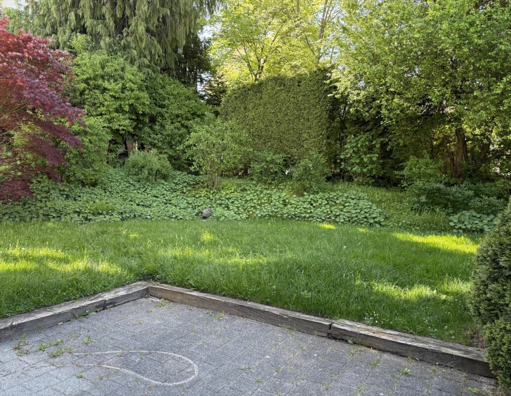 Attraktive 5.5-Zimmerwohnung mit eigenem Garten!