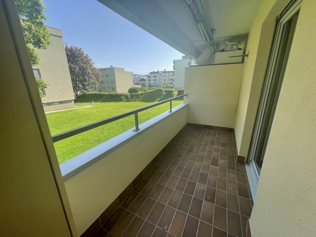 Schöne Wohnung mit wunderbarer Aussicht ins Grüne