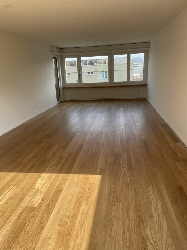 Schöne Wohnung mit wunderbarer Aussicht ins Grüne