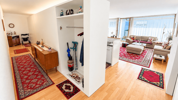 Helle, grosszügige Familienwohnung, urbaner Komfort trifft auf naturnahes Wohnen 4