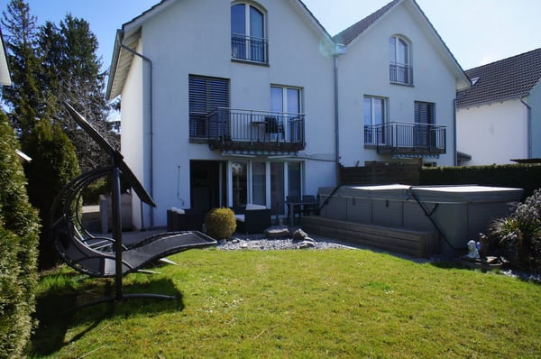 Charmantes 1.5-Zimmer-Haus mit schönem Garten 9