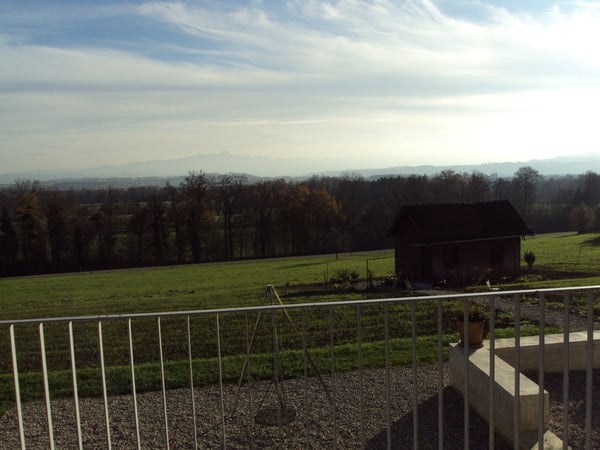 Helle Wohnung mit Balkon und Bergblick 7
