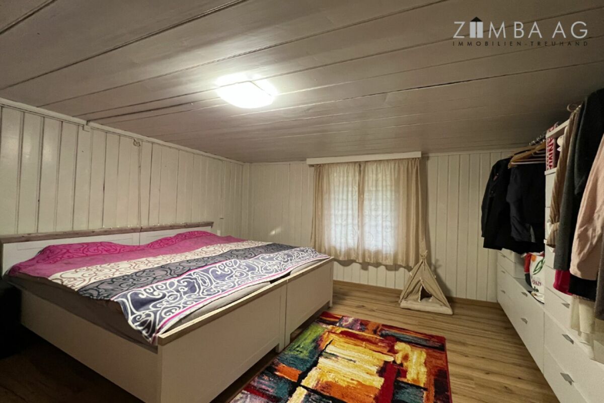 Haus mit Garten und Parkmöglichkeiten im schönen Halden