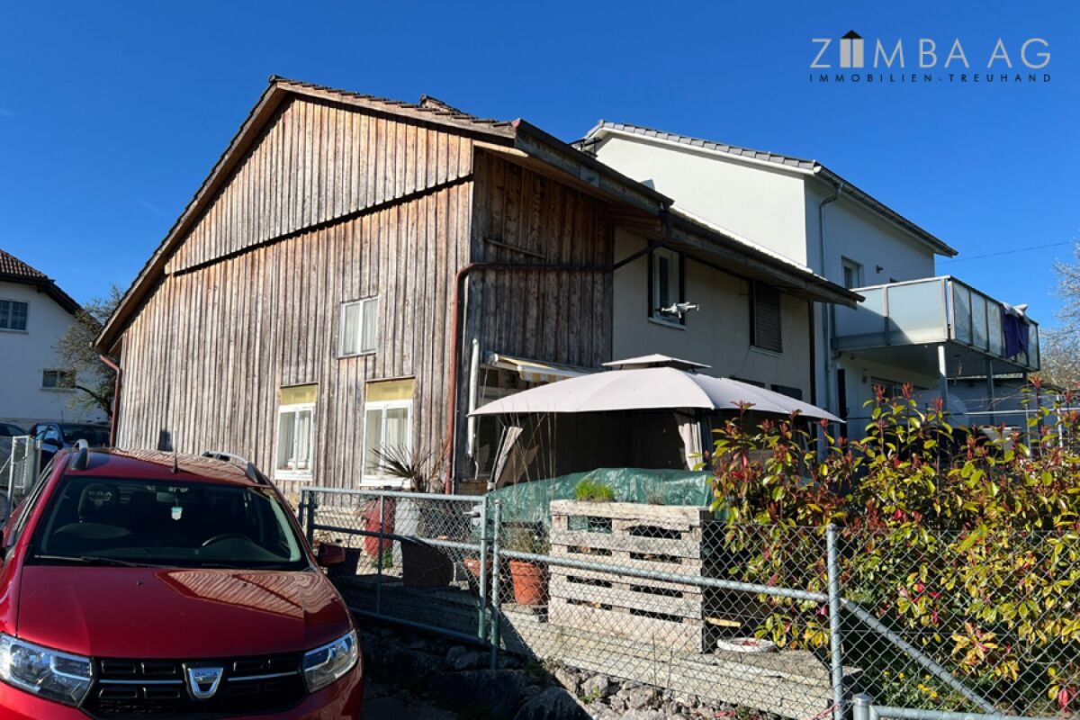 Haus mit Garten und Parkmöglichkeiten im schönen Halden