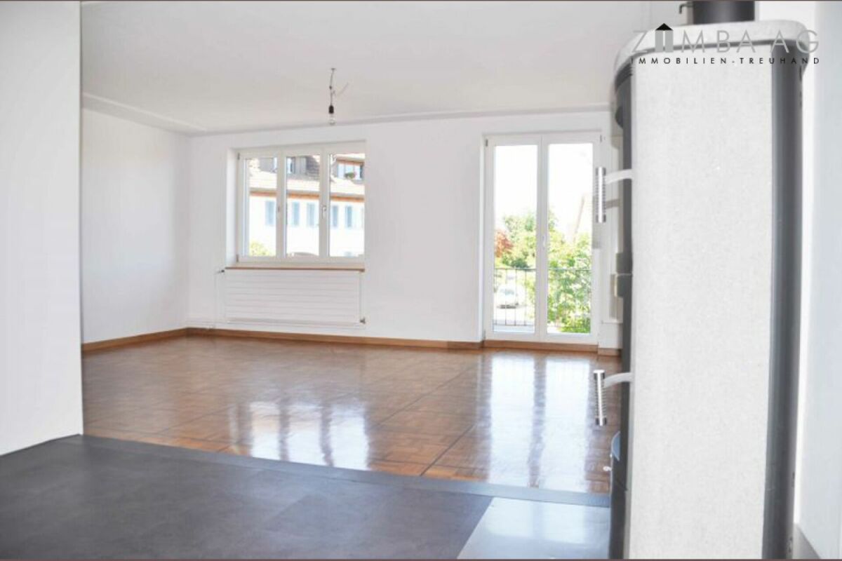 GROSS, schöne Lage, viel Sonne, mit Garten und Westterrasse