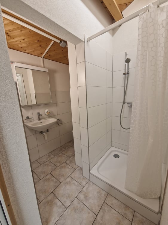 Atelier/Bastelraum mit Dusch/WC 5