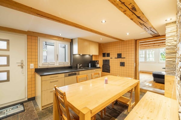 Heimeliger, teilsanierter 1.5 Zimmer-Hausteil zu verkaufen 4