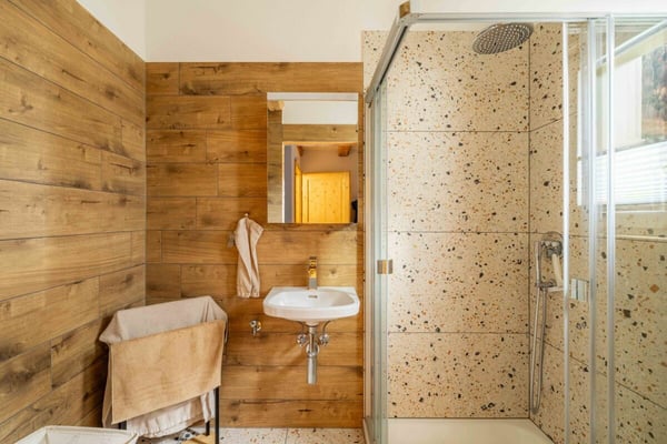 Heimeliger, teilsanierter 1.5 Zimmer-Hausteil zu verkaufen 10