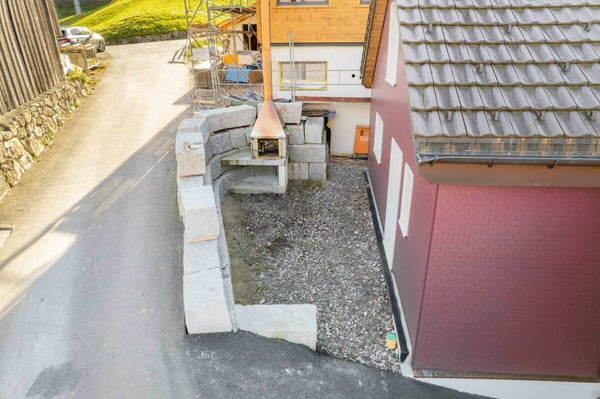 Heimeliger, teilsanierter 1.5 Zimmer-Hausteil zu verkaufen 18