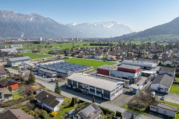 Gewerbe- und Büroflächen an optimaler Lage mit Showroom 19