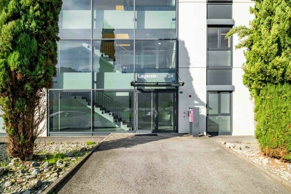 Attraktives Büro für Unternehmen & Agenturen - hell, modern und zentral in Buchs SG 10