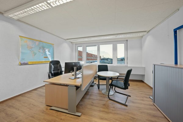 Lichtdurchflutete Büroräume mit Aussicht - Top Lage nahe Bahnhof 8