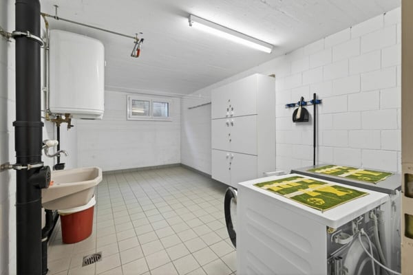 Grosszügige 3.5-Zimmmerwohnung im Erdgeschoss mit Gartensitzplatz und Bergblick 14